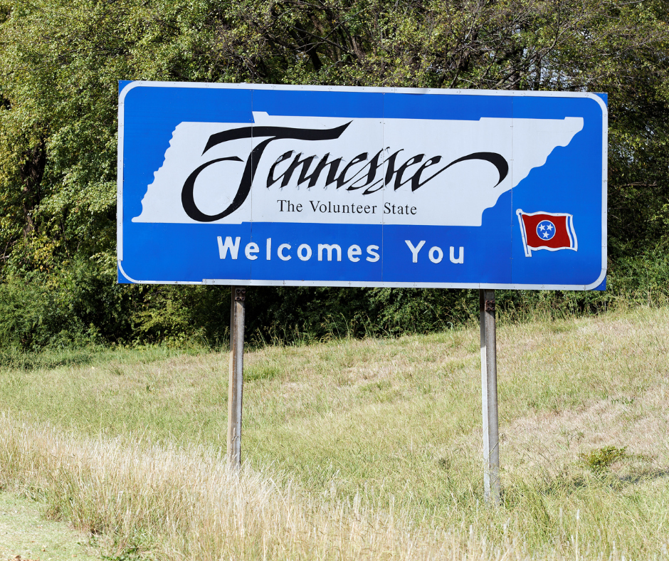 Crossing the border into to Tennessee. Passing the sign Tennessee Welcomes You